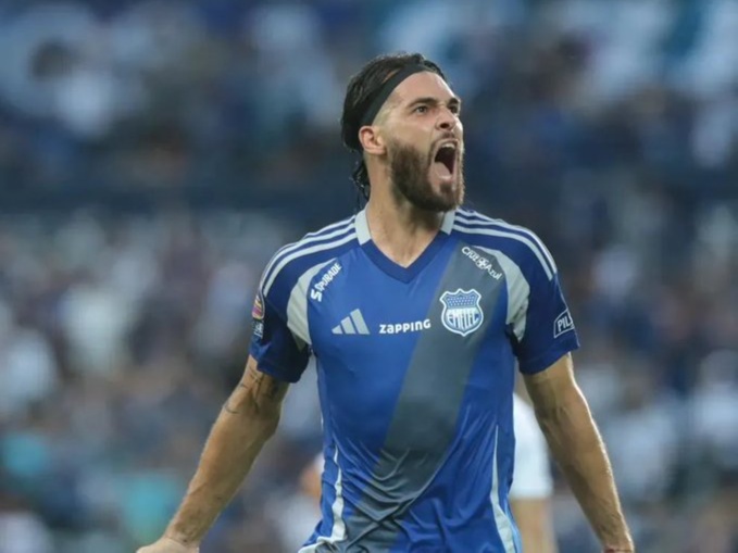 Facundo Castelli se despide de Emelec con futuro incierto