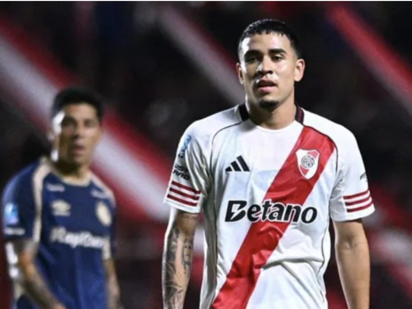 Kendry Páez debutó con River Plate en derrota contra Argentinos Juniors
