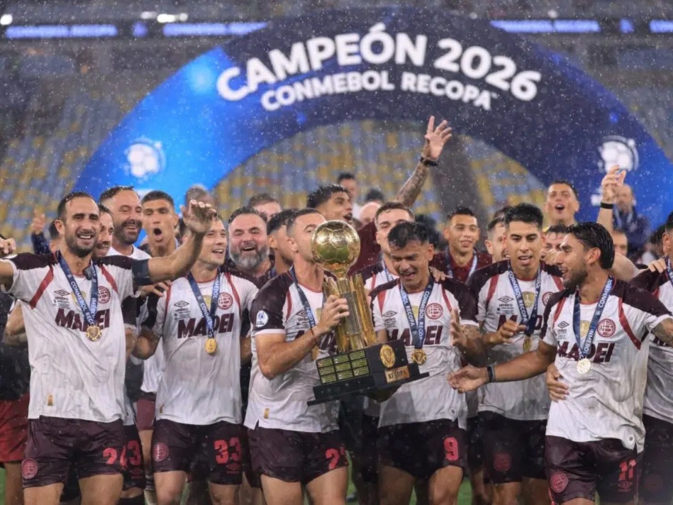 Lanús venció a Flamengo y conquistó el Maracaná en la final de la Supercopa
