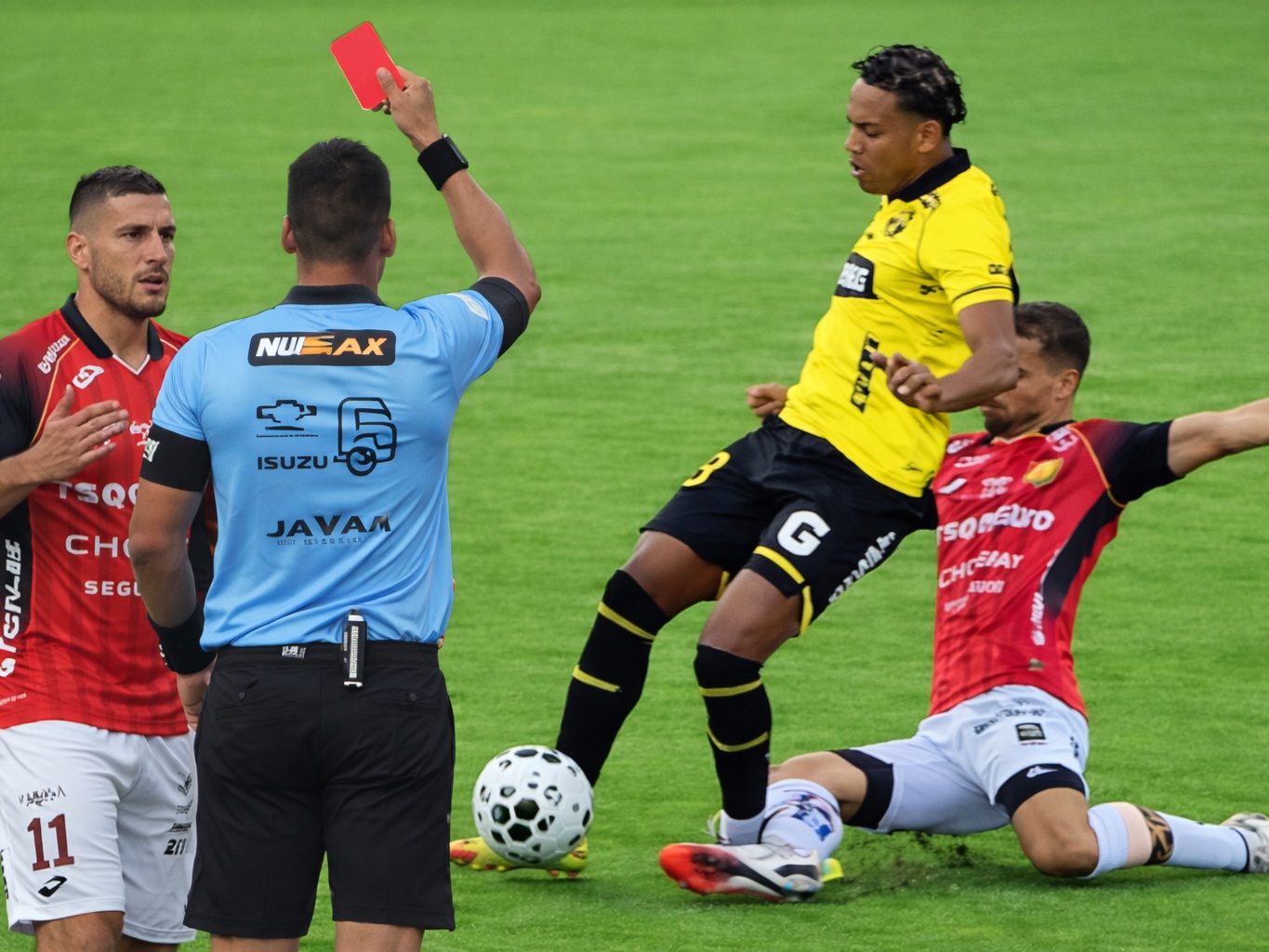 Mateo Maccari ofrece su apoyo a Johan García tras fractura de peroné