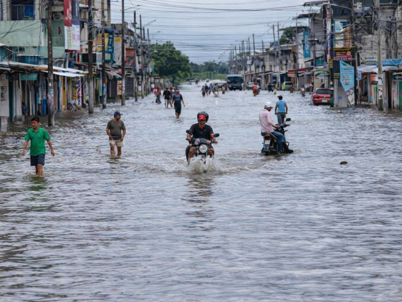 Lluvias en Ecuador dejan cuatro muertos y dos desaparecidos