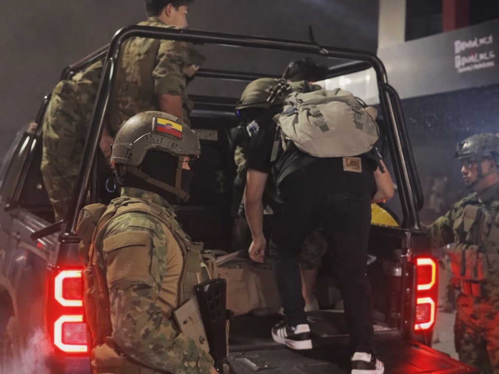 Toque de queda deja 253 detenidos en Ecuador