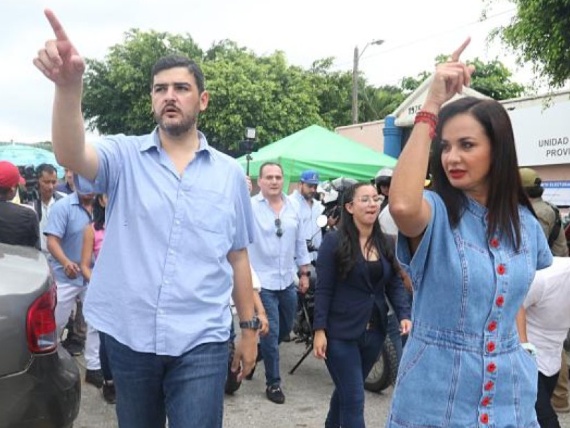 Renuncia de Marcela Aguiñaga sacude elecciones en Guayas