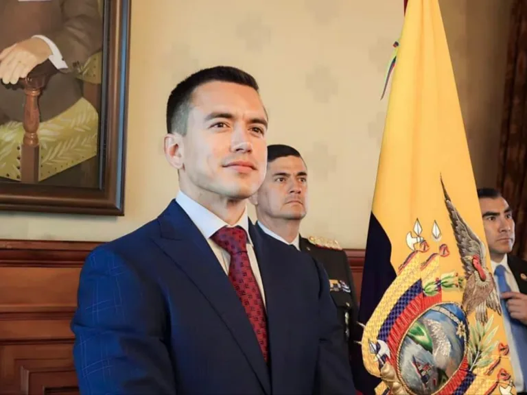 Daniel Noboa confirma relevo temporal en el CNI y defiende su gestión