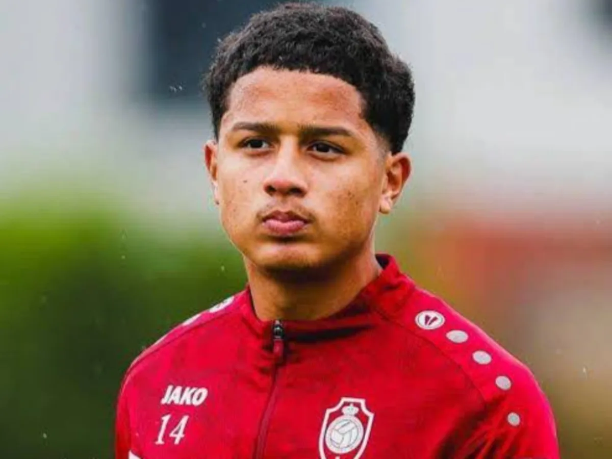 Anthony Valencia llega a Brasil y está a un paso de convertirse en jugador del Flamengo