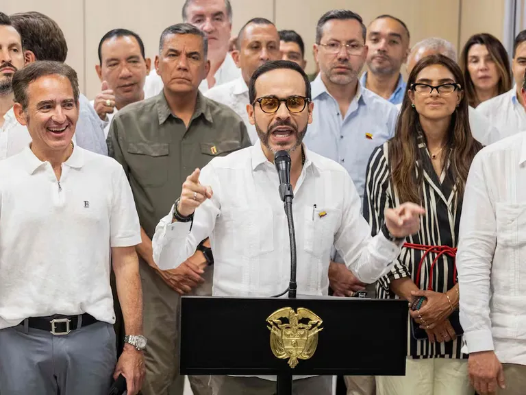 Abelardo de la Espriella releva a jefe policial en Santa Marta
