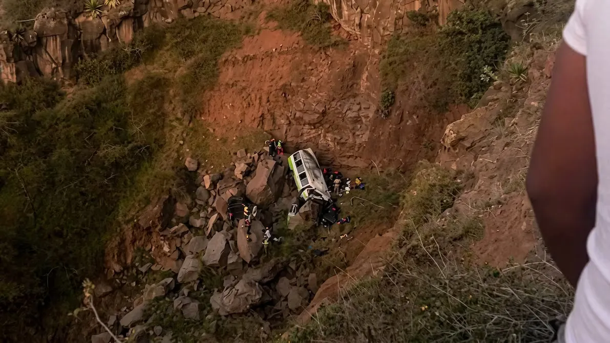 Accidente en Cabo Verde: 25 muertos, autobús cae en Fogo