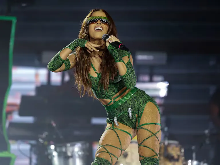 Anitta será reina de batería de Grande Río en 2027