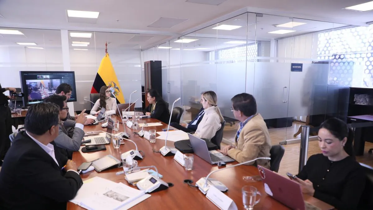 Asamblea de Ecuador analiza nueva materia Educación para el Desarrollo