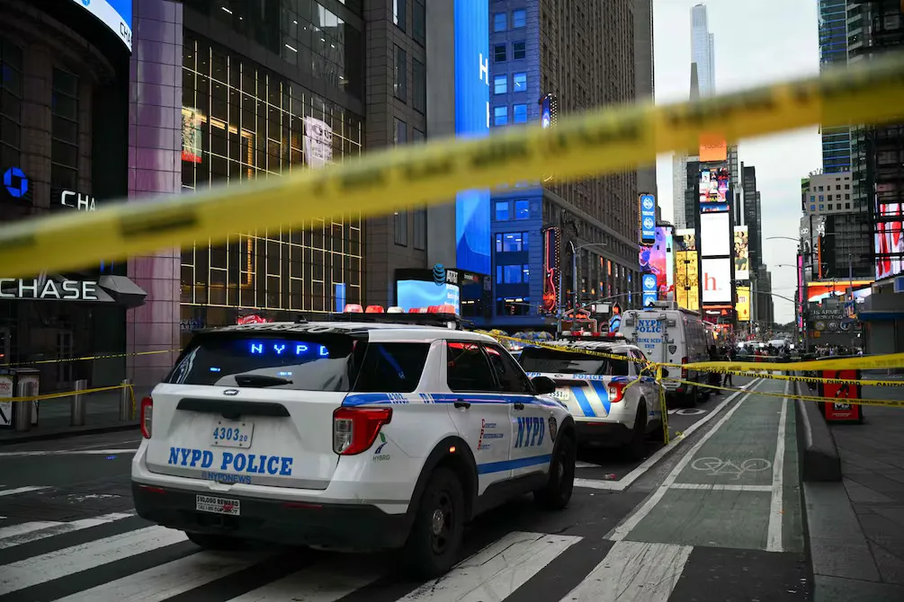 Ataque con cuchillo en Times Square: una víctima murió