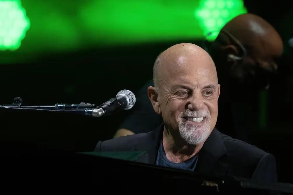 Billy Joel y cirugía cerebral por hidrocefalia; mejora memoria