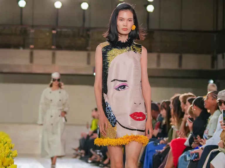 Carolina Herrera celebra 45 años en Nueva York con colección
