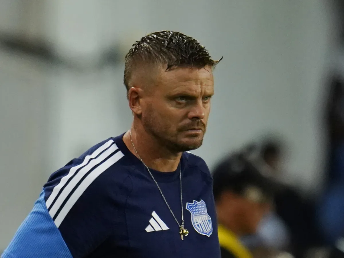 Cristian Nasuti se despide de Emelec tras salida como DT