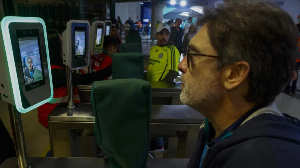 Ecuador regula biometría: prohíbe reconocimiento facial masivo