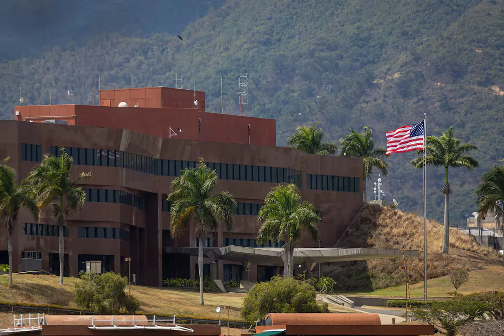 EE. UU. restablece Marines en la embajada de Caracas tras siete años