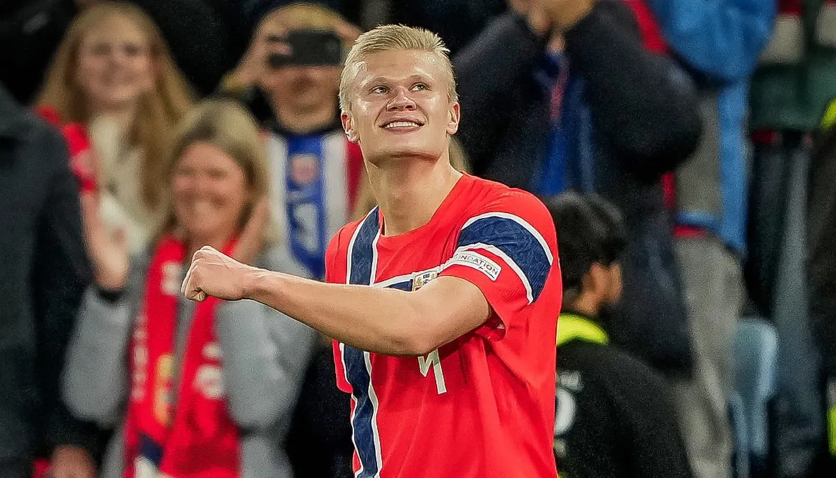 Erling Haaland guía a Noruega con doblete ante Dinamarca 3-2