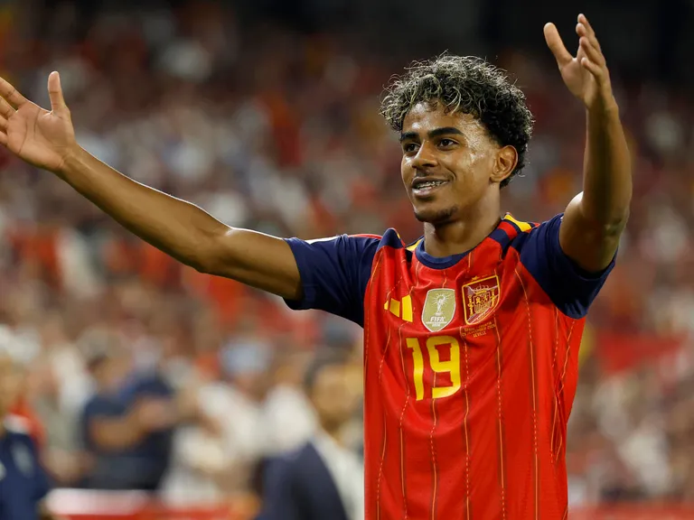 España goleó 4-1 a Croacia en la Nations League con Yamal