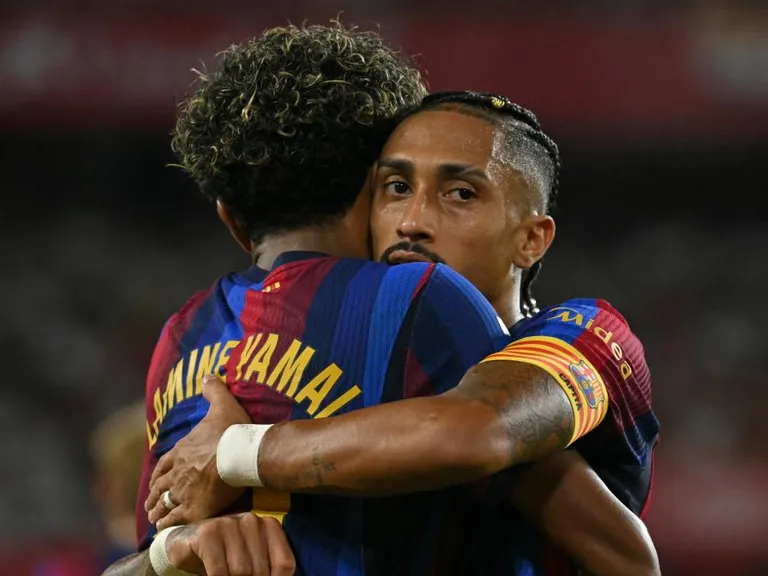 FC Barcelona lidera LaLiga tras vencer 3-1 a Sevilla con triplete