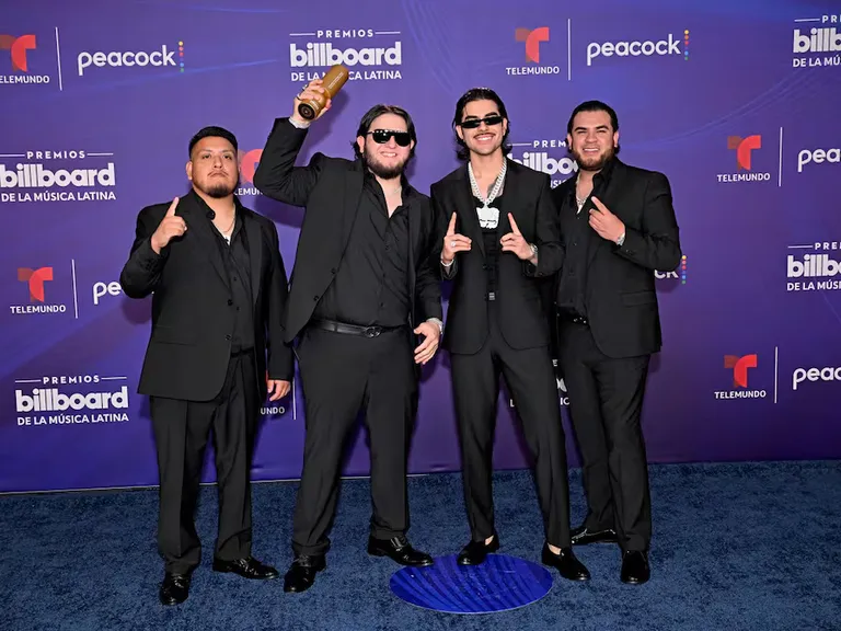 Fuerza Regida recibirá el Premio Billboard Vanguardia en Miami