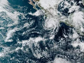 Huracán Trudy: México espera lluvias y oleaje en el Pacífico