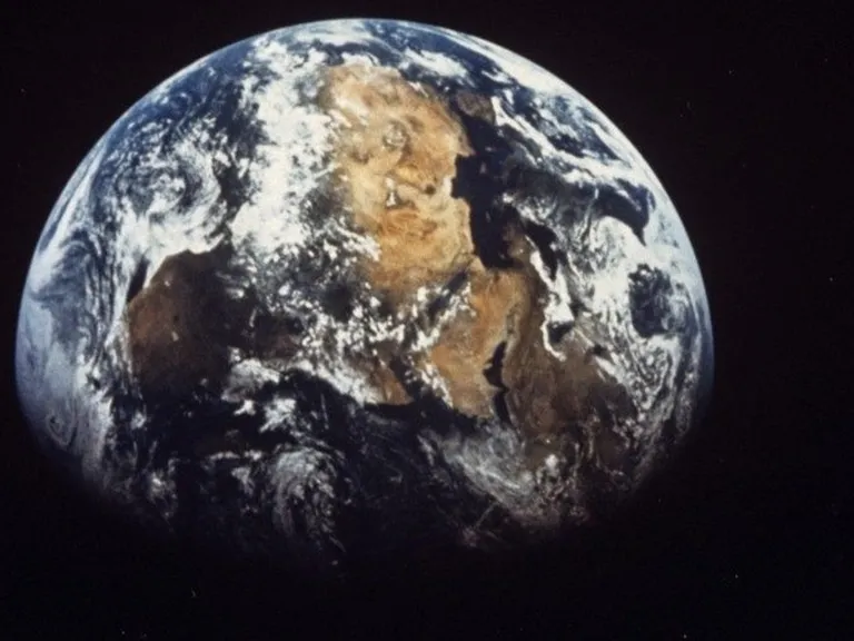 IA mapea el interior terrestre: seis estructuras a 2.900 km