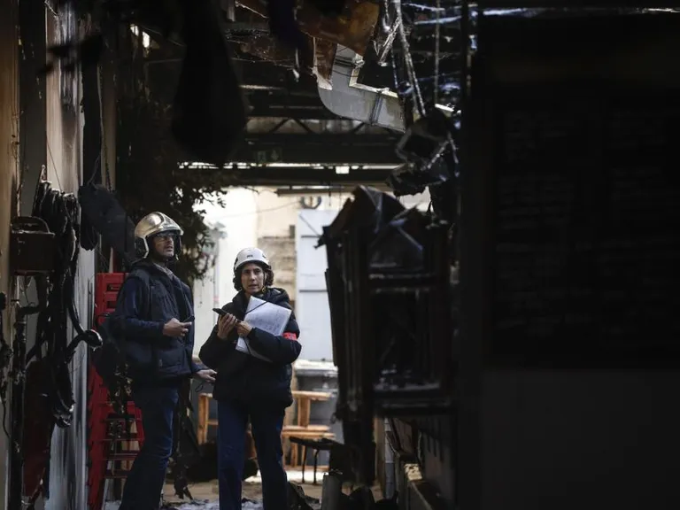Incendio destruye Marché des Enfants Rouges, el más antiguo