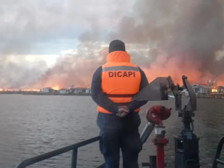 Incendio en Puno cerca del lago Titicaca consumió 200 hectáreas