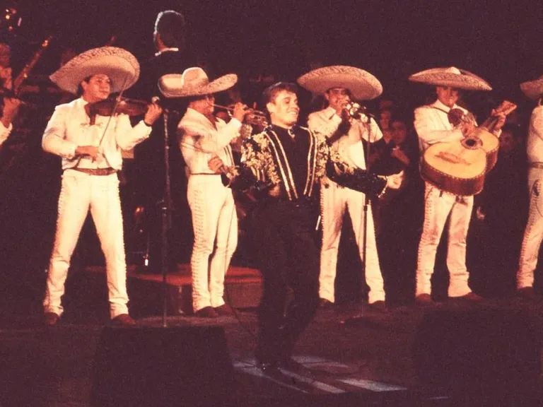 Juan Gabriel: diez años sin el Divo de Juárez y estreno