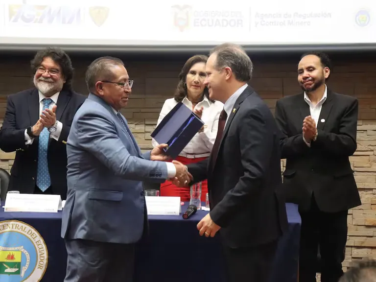 Programa de auditores mineros: 200 horas para tercer y cuarto nivel