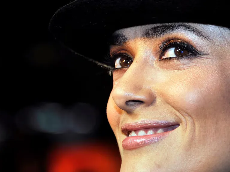 Salma Hayek cumple 60 años y busca romper prejuicios sobre latinos