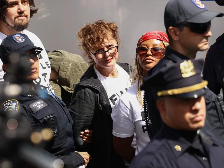 Susan Sarandon detenida en Nueva York contra Benjamín Netanyahu