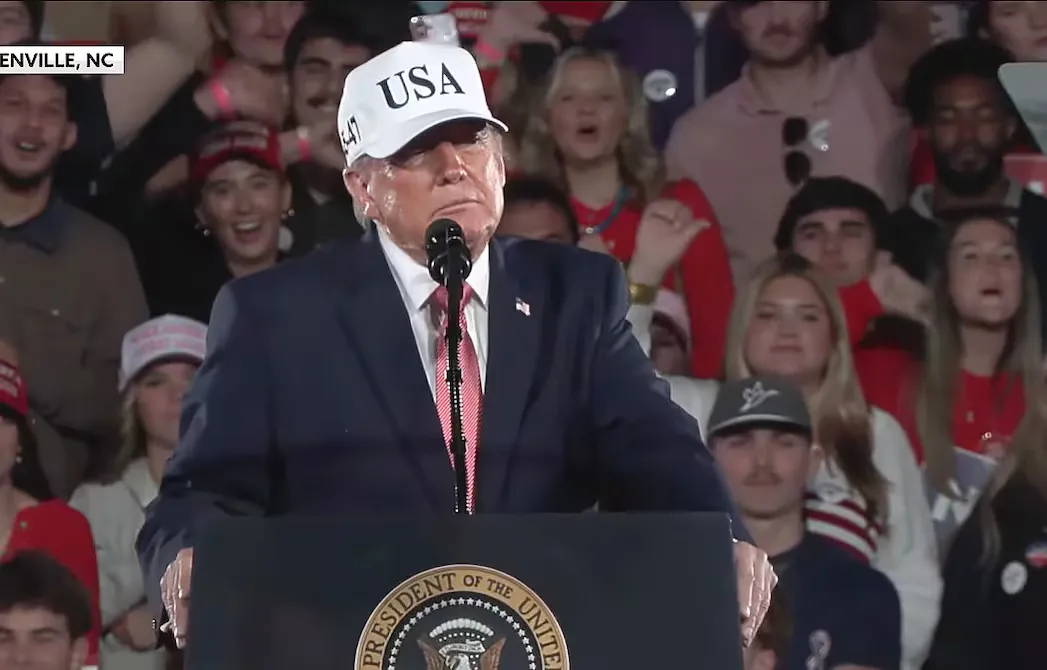 Trump anuncia 1.500 millones del Pentágono para chips en NC