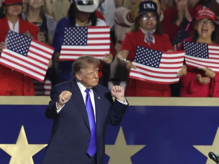 Trump ofrece pagar “dividendo Trump” de USD 5.000 si el GOP gana
