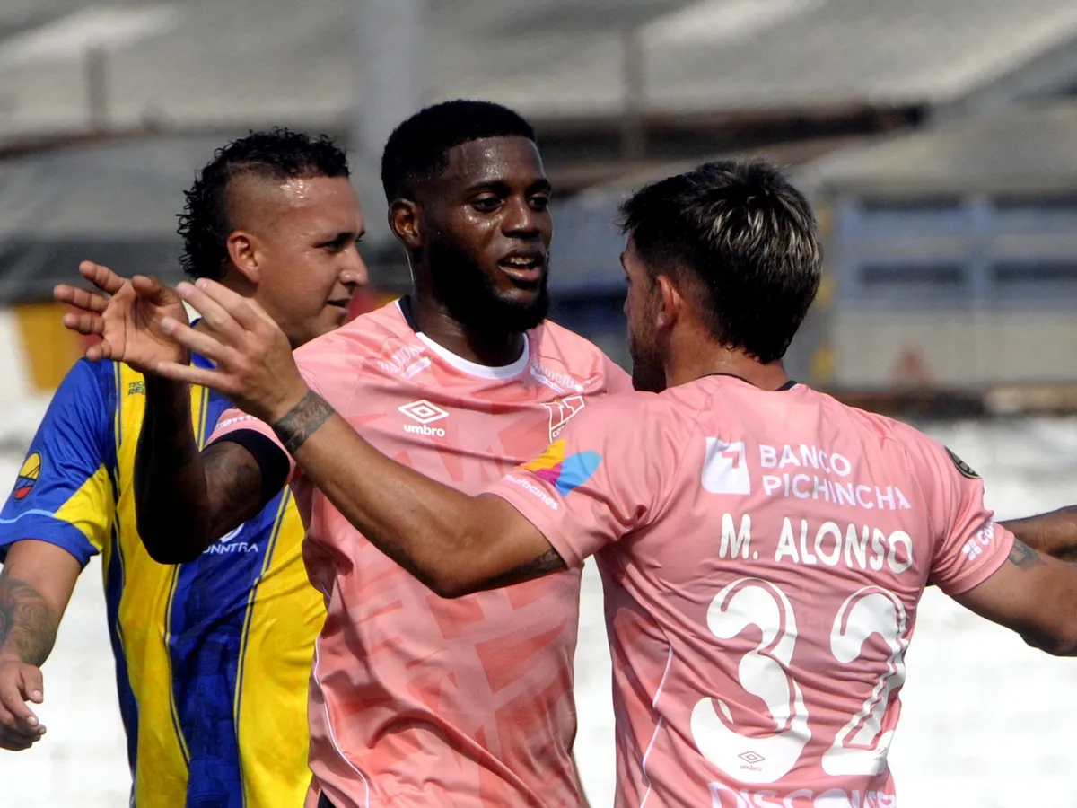 Universidad Católica venció a Astillero FC y avanzó a semifinales