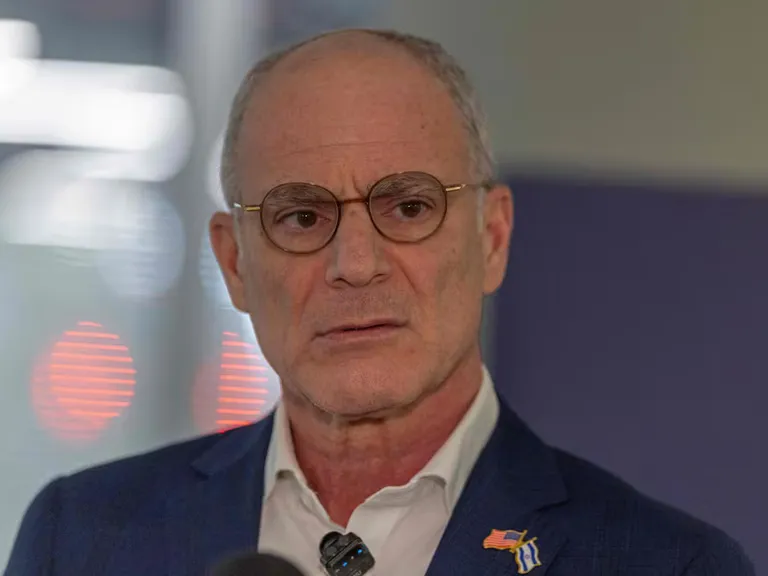 Yechiel Leiter denuncia ataque a su hijo Neria en Cisjordania