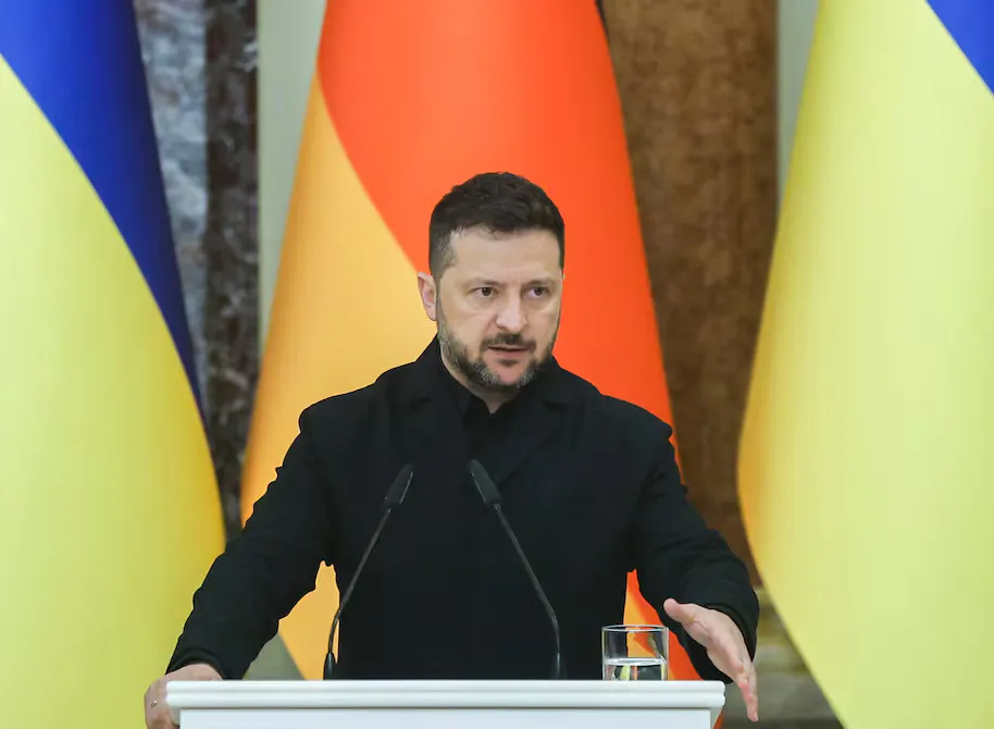 Zelenski advierte a Ucrania sobre un posible ataque masivo de Rusia