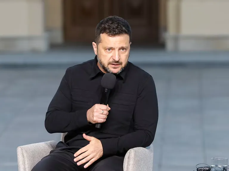 Zelenski dice que el Kremlin negocia una desescalada este invierno