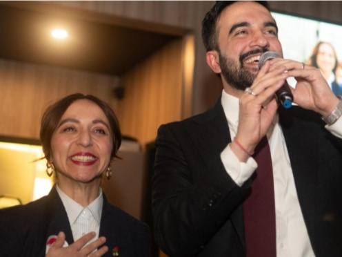 Migrante ecuatoriana gana elección en Nueva York y llega a la Asamblea estatal