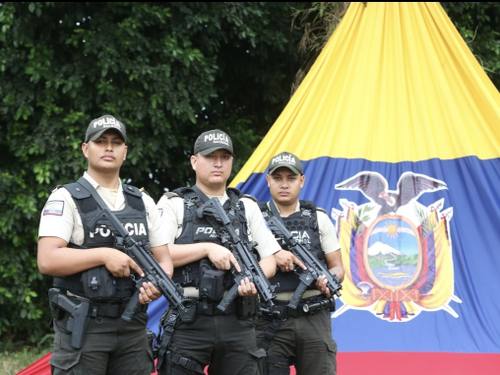 ¡Quieto ahí c#ch3t$...! La Policía Nacional participa en el UAE SWAT Challenge 2026