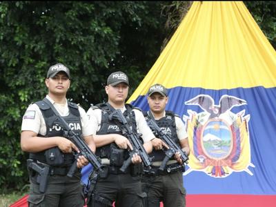 ¡Quieto ahí c#ch3t$...! La Policía Nacional participa en el UAE SWAT Challenge 2026