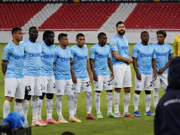 Universidad Católica desafía suspensión de LigaPro y se presenta ante Emelec