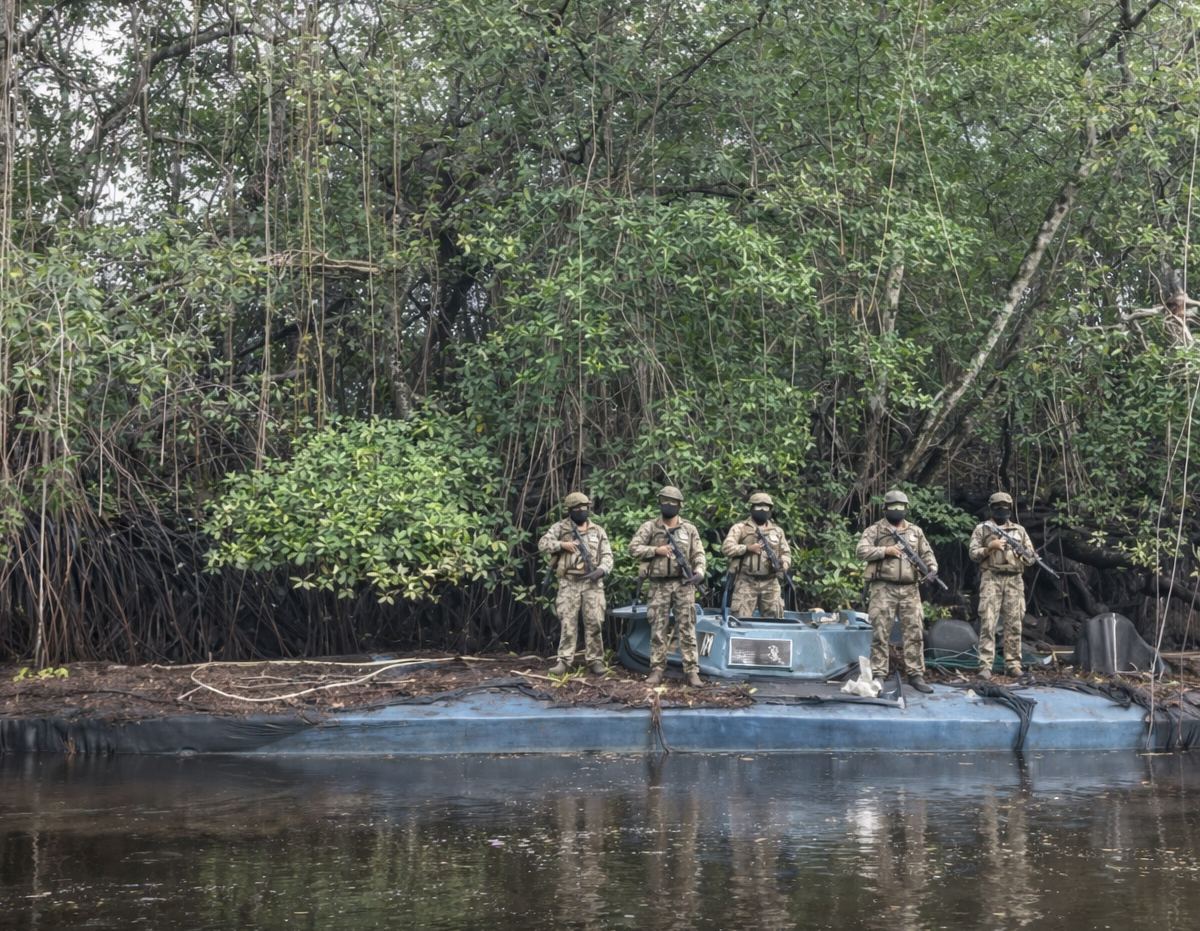 Narcosubmarino en Ecuador: Ejército incauta semisumergible de 35 metros