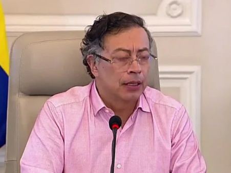 Gustavo Petro denuncia bombardeos desde Ecuador y pide mediación a EE.UU.