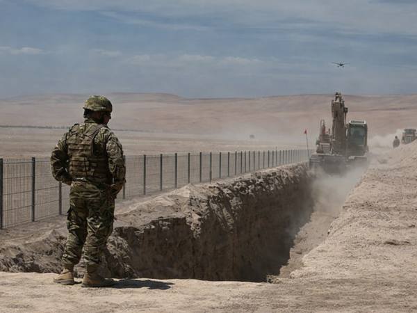 Chile inicia construcción de muros y zanjas fronterizas de 520 kilómetros para frenar la migración irregular