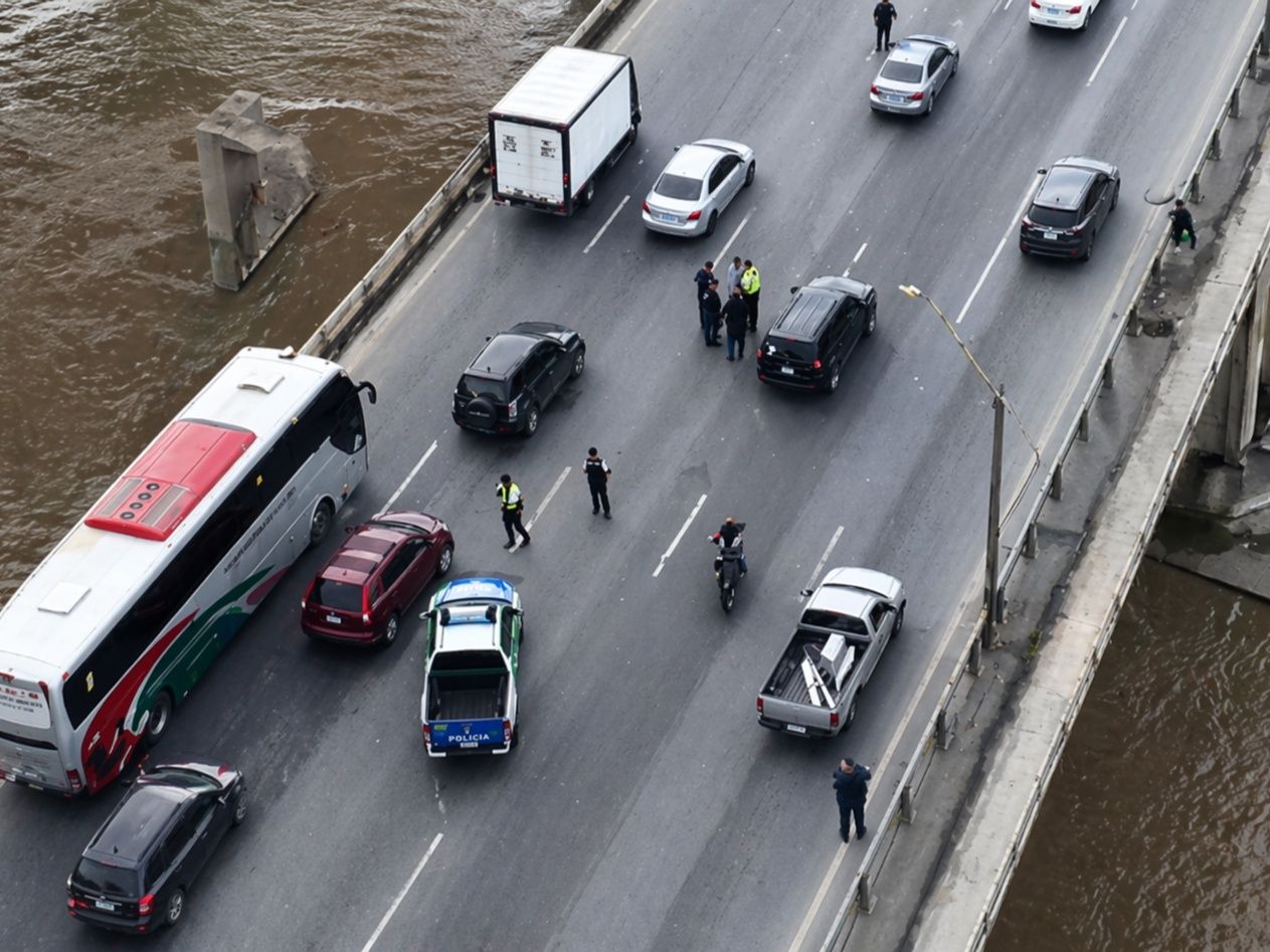 Asesinato en el Puente de la Unidad Nacional deja una funcionaria muerta