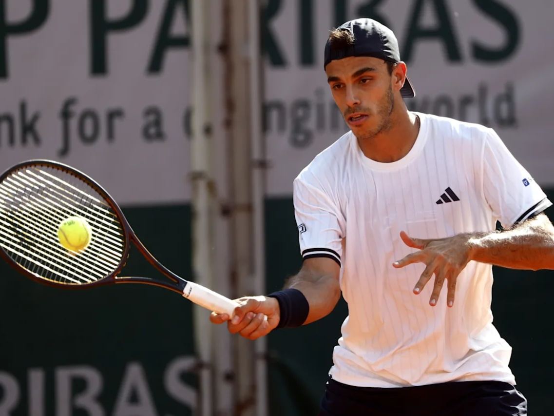 BOMBAZO: Sinner cae ante Cerúndulo en el Roland Garros