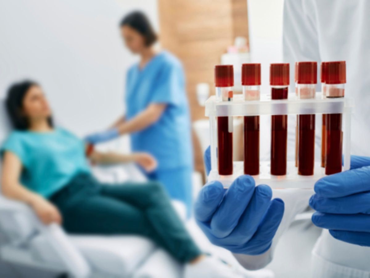 Análisis de sangre podría detectar el riesgo de cáncer de pulmón hasta cinco años antes, según estudio