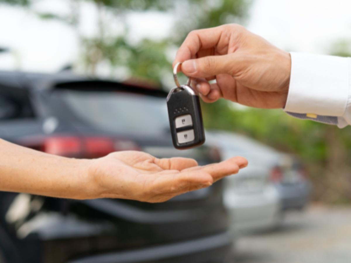 Crédito vehicular en Ecuador: estas son las tasas, plazos y entradas que exigen los principales bancos en 2026