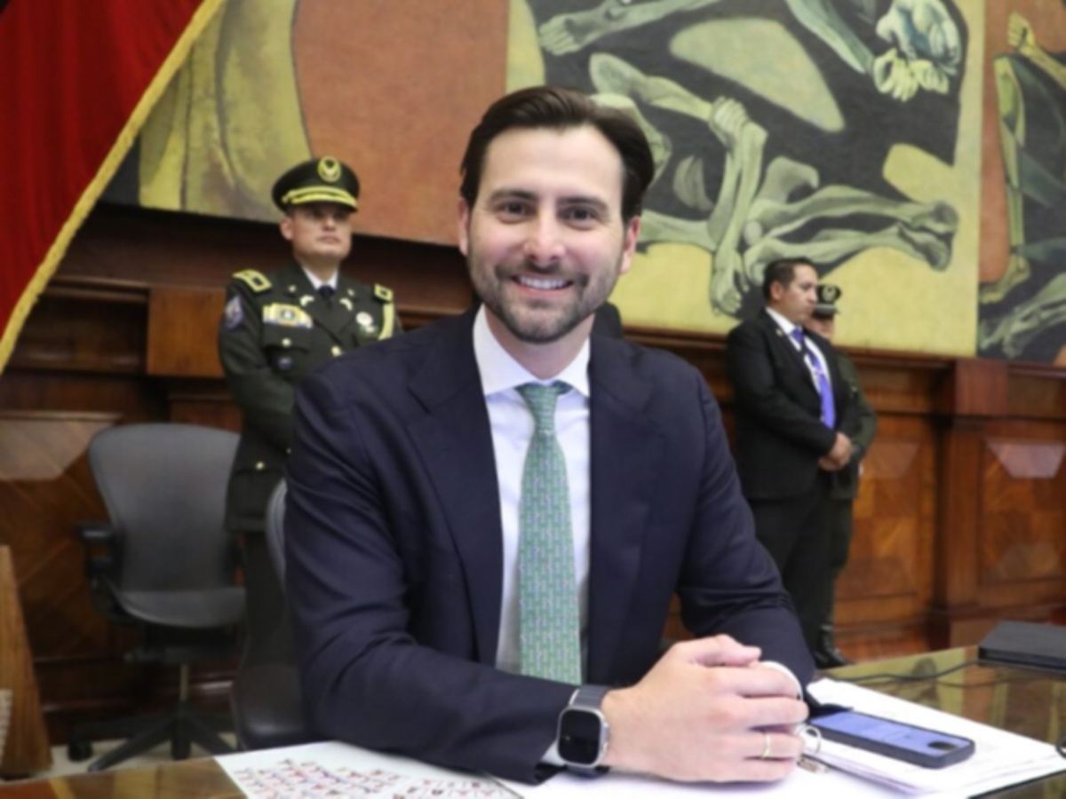 Niels Olsen renuncia como asambleísta para buscar una candidatura en las elecciones seccionales de 2027