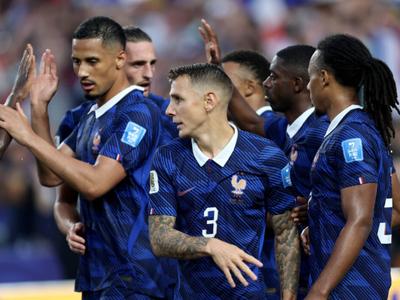 Rotaciones masivas de Noruega frente a Francia